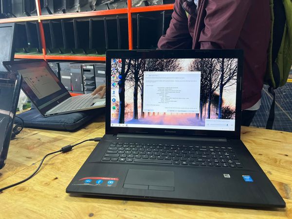LENOVO Z70-80 CORE I7 5500U-RAM 8G-SSHD 1T- GEFORCE 840M-17.3INCH